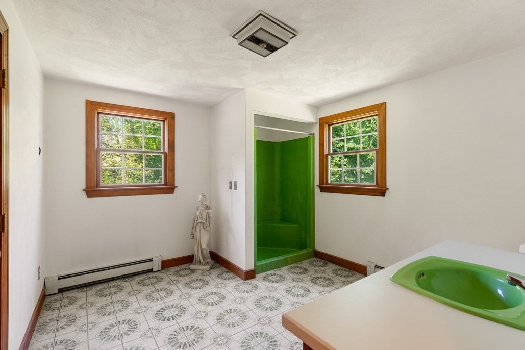 220 Essex St, Lynnfield, MA, 220 Essex St, Lynnfield, MA Photo #36