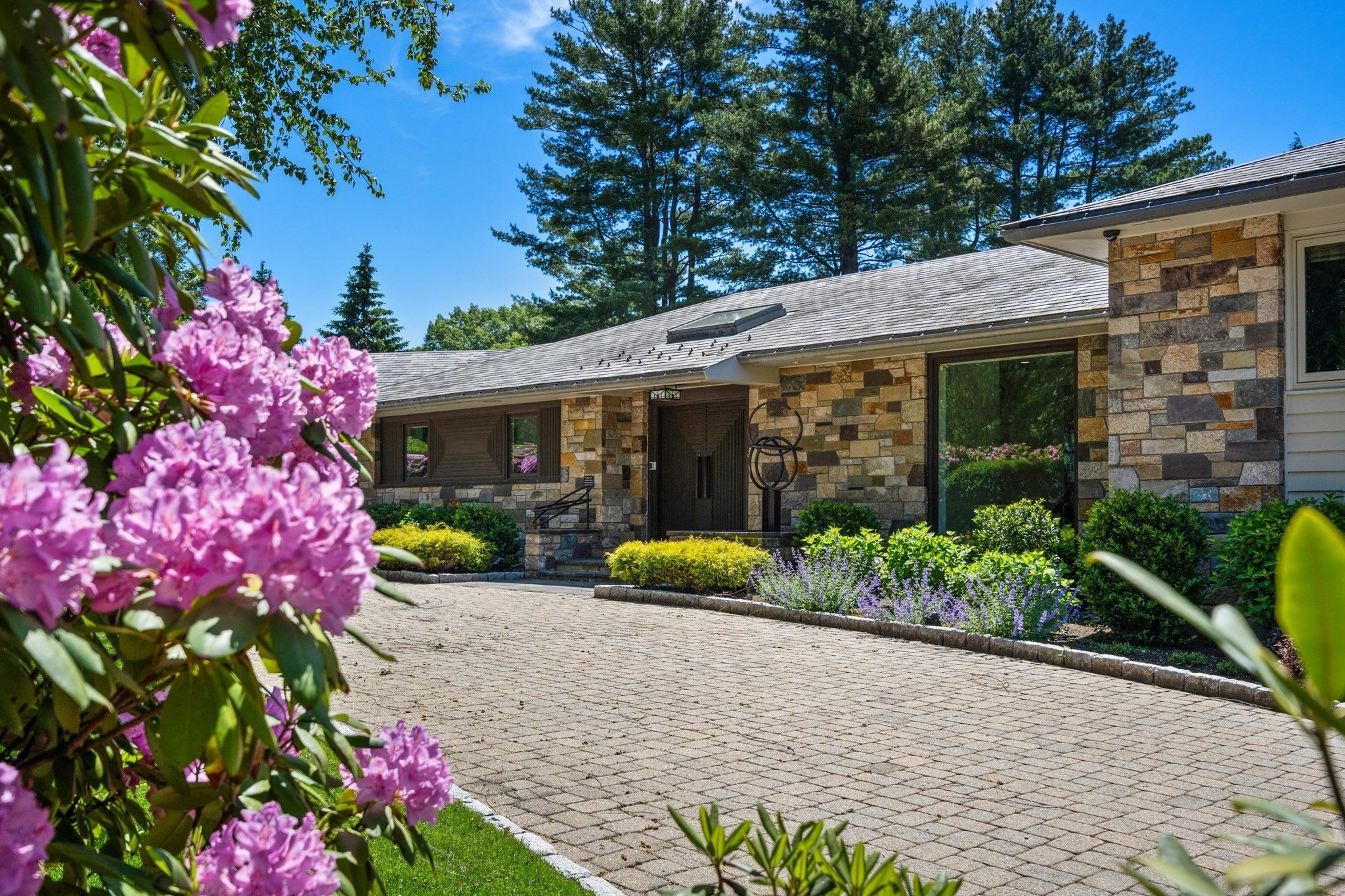 9 Singletree Rd