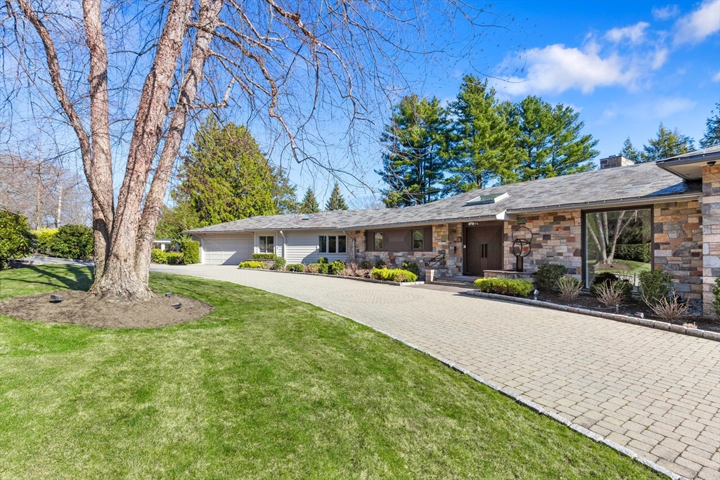 9 Singletree Rd