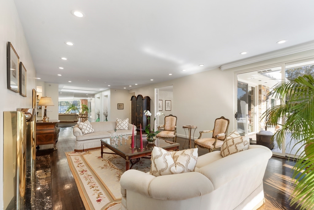9 Singletree Rd