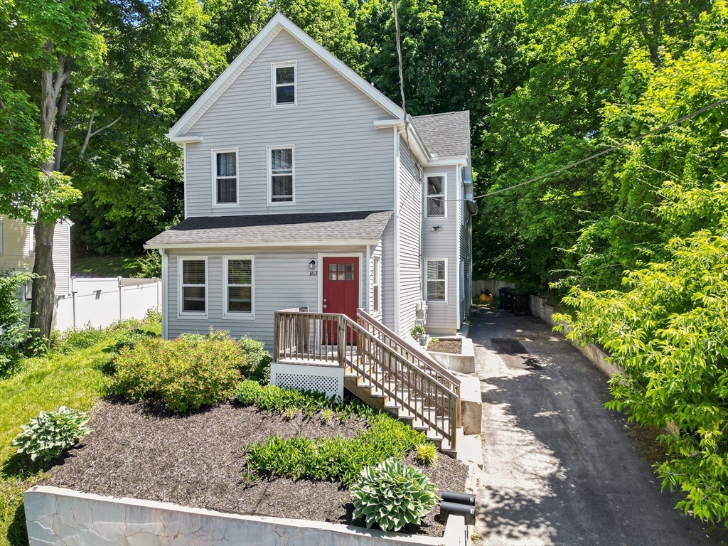 163 Elm St 1