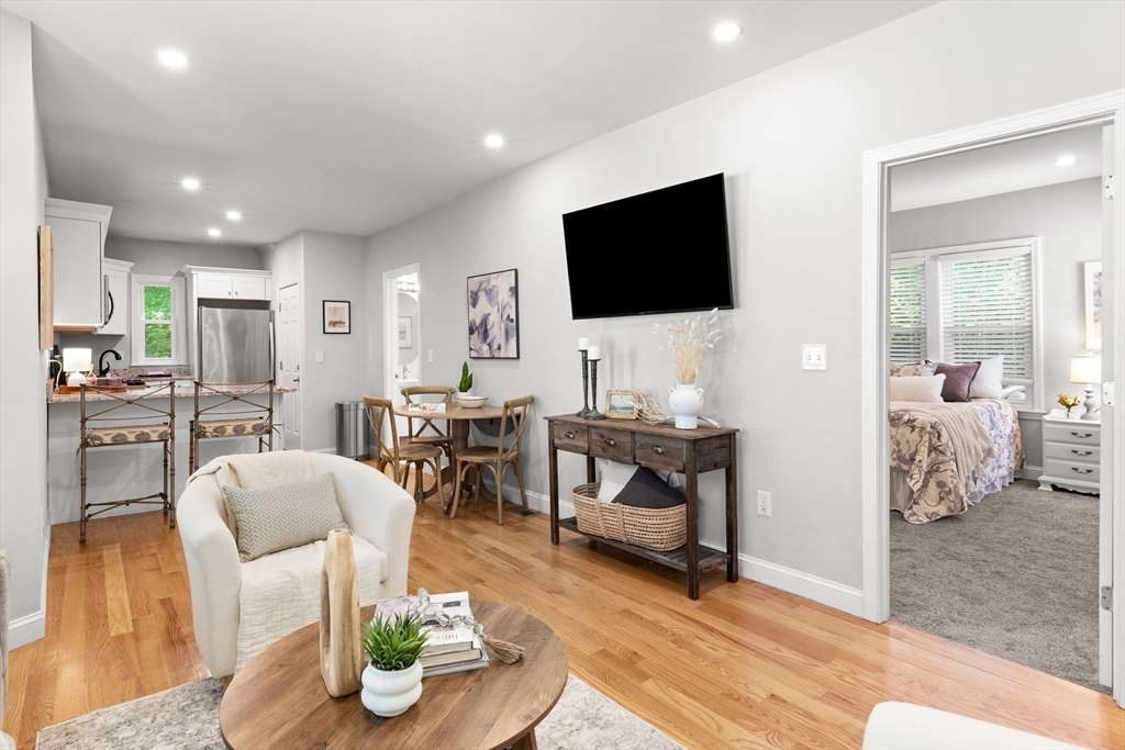 163 Elm St 1
