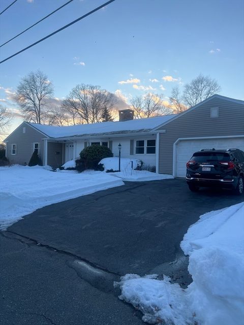 131 Chateau Drive Somerset MA 02726