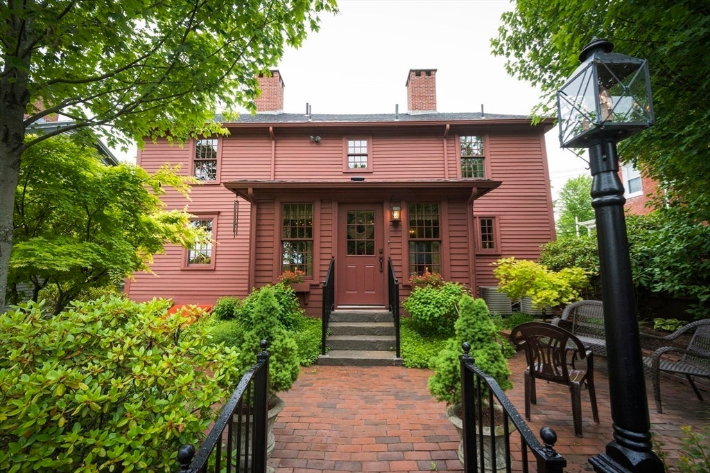 1029 Main Street