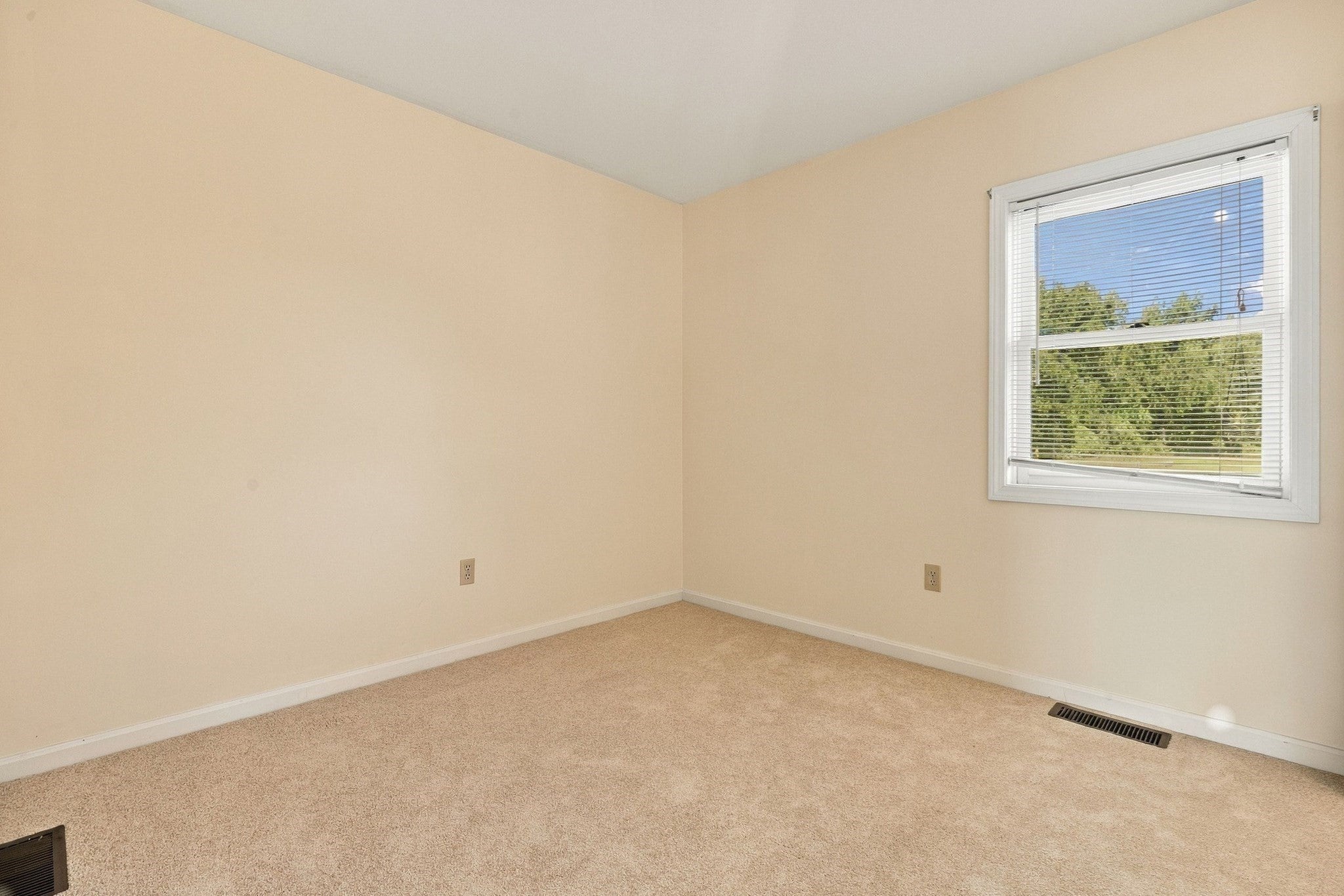 41 Juniperwood Dr, Haverhill, MA, 41 Juniperwood Dr, Haverhill, MA Photo #19
