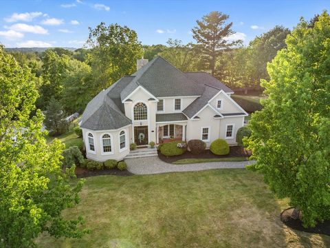 39 Ticklefancy Lane Salem NH 03079