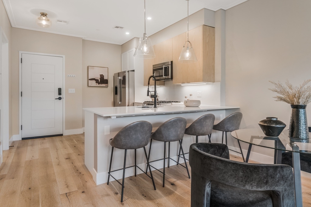 70 Leo Birmingham Parkway U504