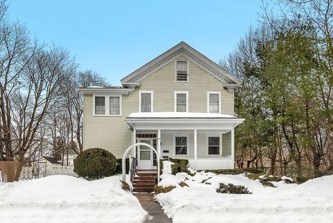28 Linden Pl Dedham MA 02026