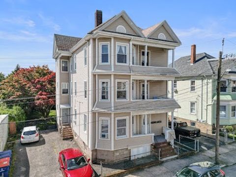 8 Kane St New Bedford MA 02740