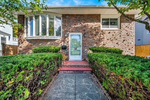Photo of 26 Beach St, Malden, MA 02148 (MLS # 73450273)