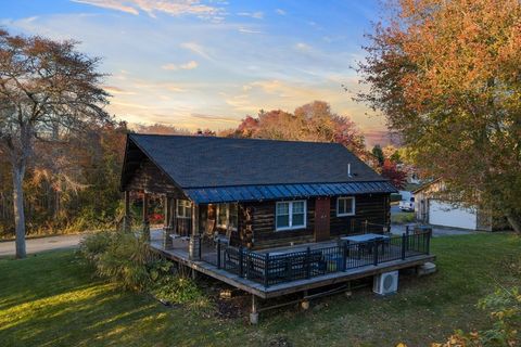 19 Smith St Fairhaven MA 02719