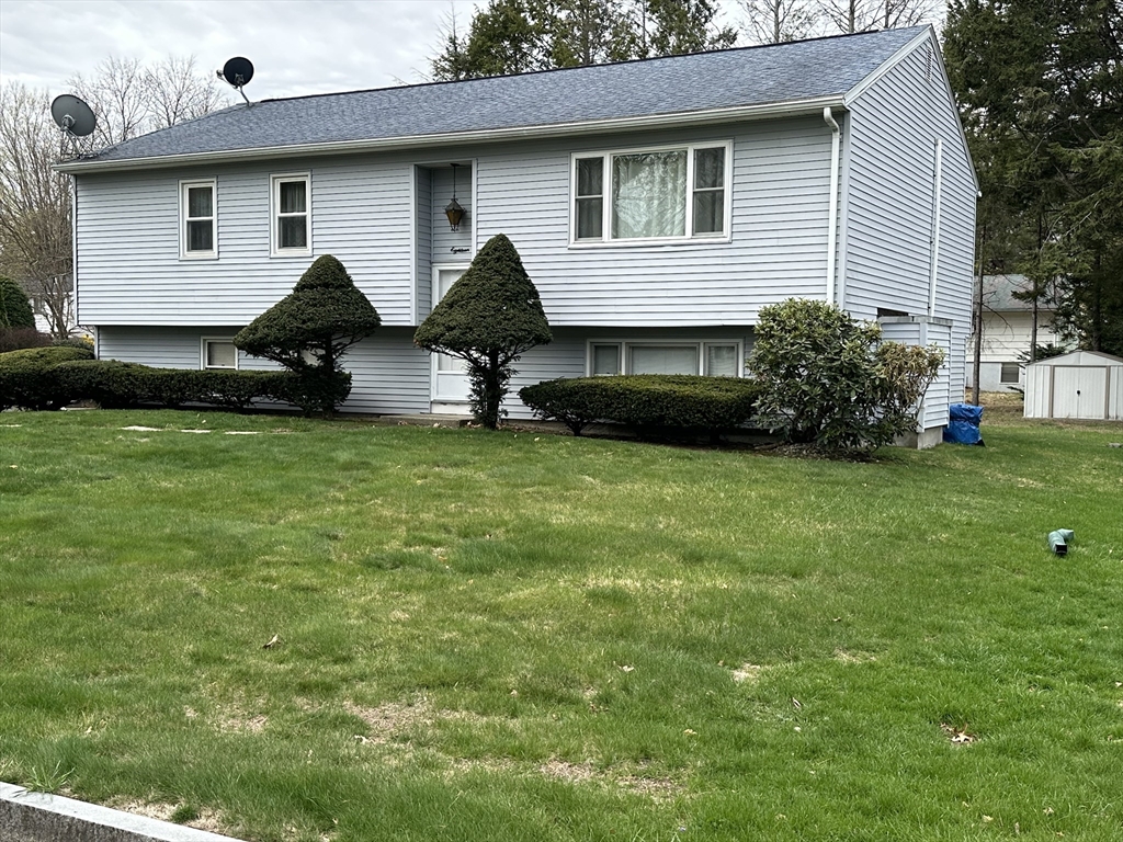 18 Crystal Brook Drive