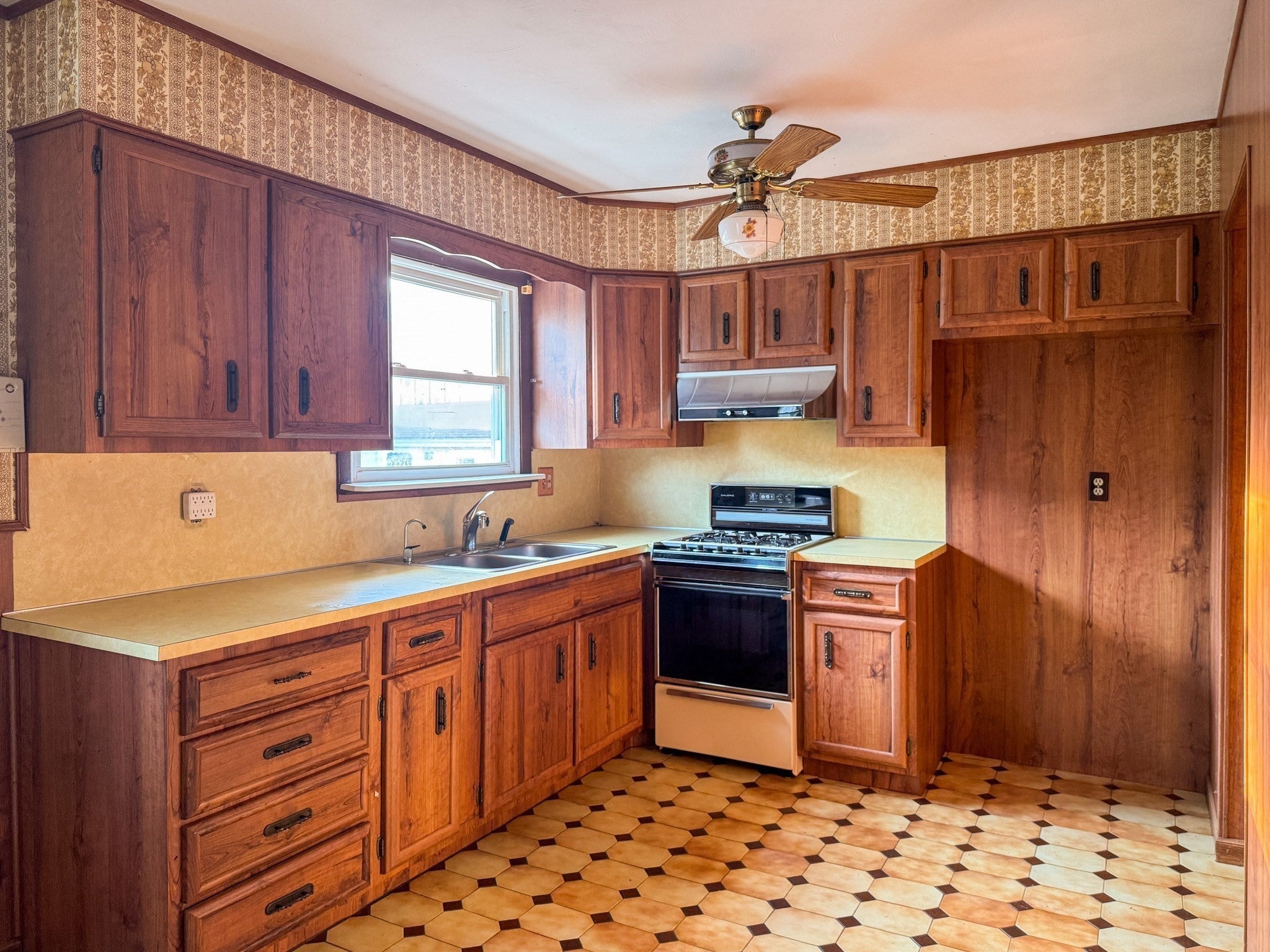 7 Ann Ave, Dartmouth, MA, 7 Ann Ave, Dartmouth, MA Photo #17