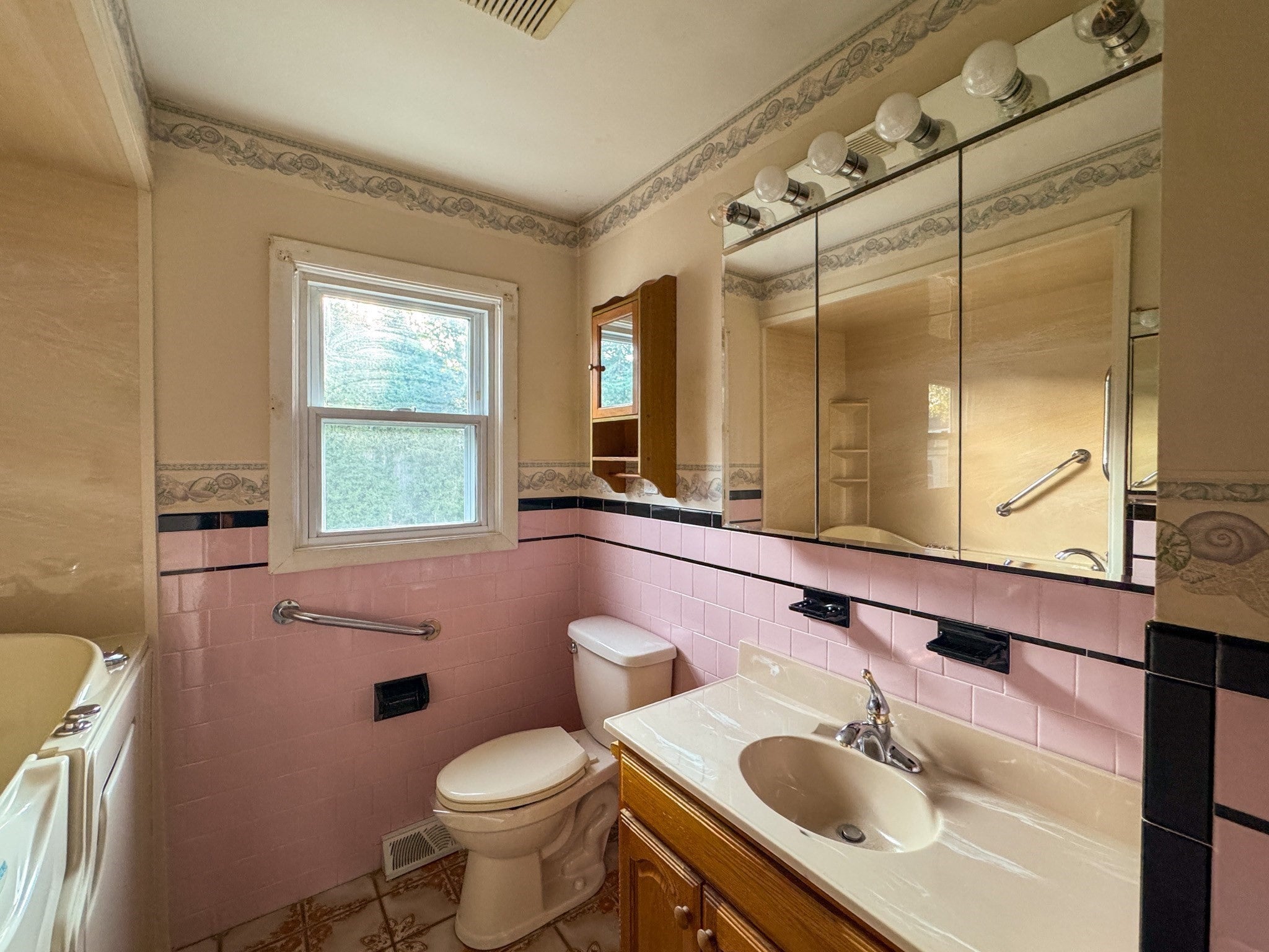 7 Ann Ave, Dartmouth, MA, 7 Ann Ave, Dartmouth, MA Photo #8