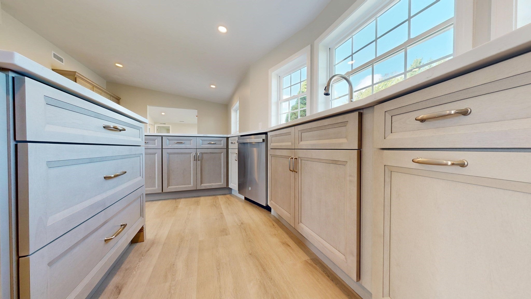 6 Emerald Pl, Raynham, MA, 6 Emerald Pl, Raynham, MA Photo #6