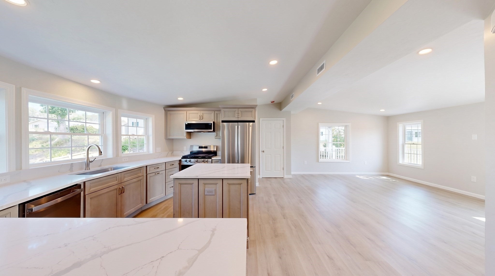 6 Emerald Pl, Raynham, MA, 6 Emerald Pl, Raynham, MA Photo #8