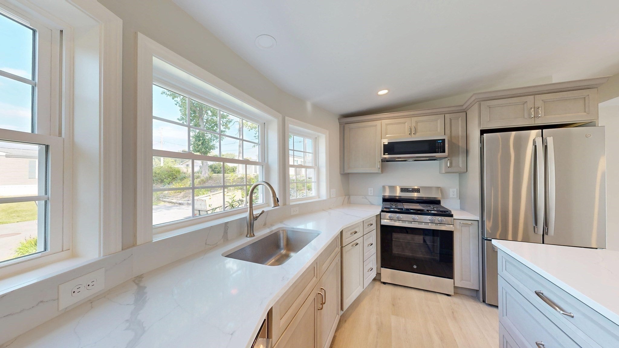 6 Emerald Pl, Raynham, MA, 6 Emerald Pl, Raynham, MA Photo #10