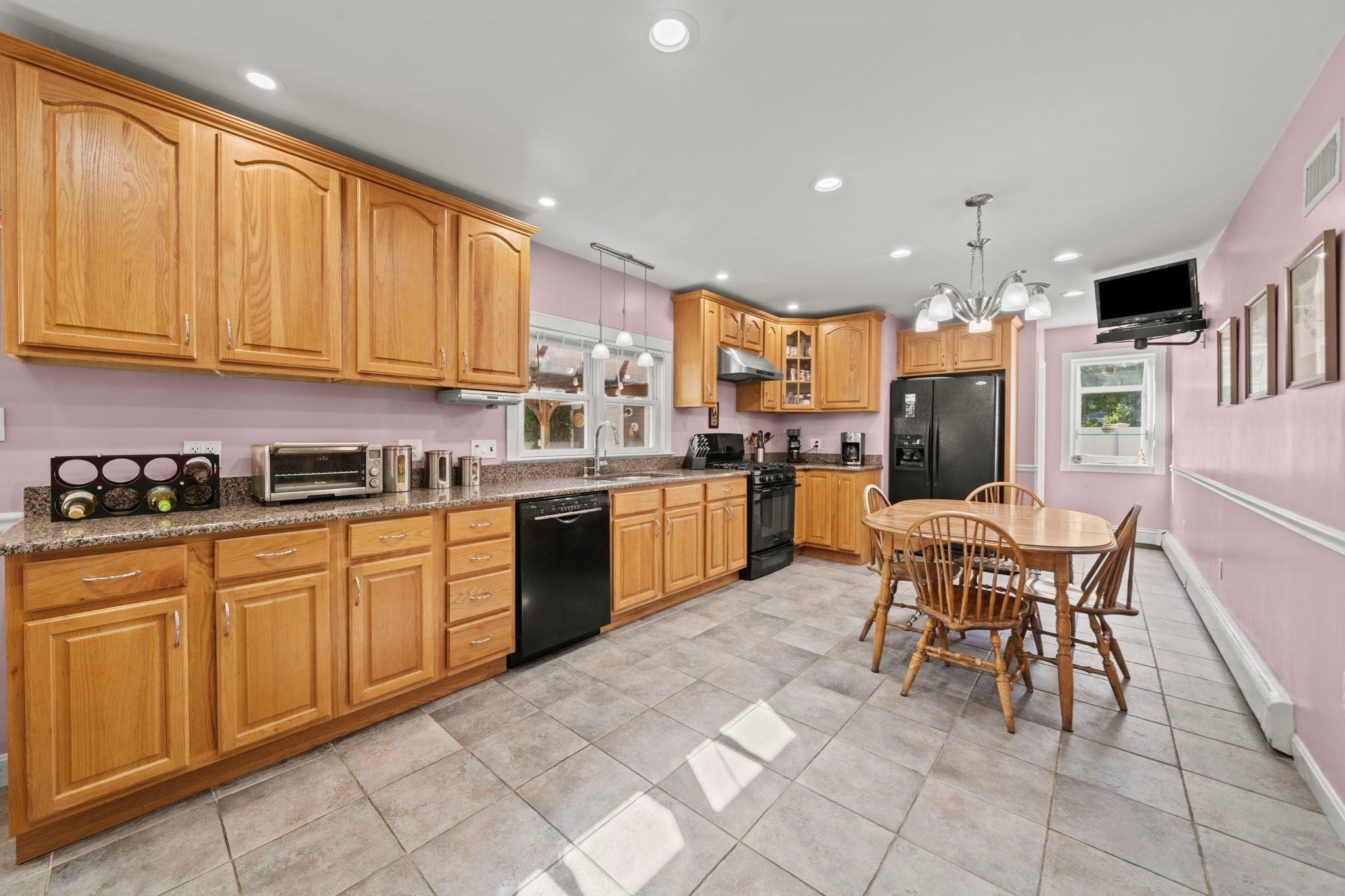 11 Pilgrim Rd, Woburn, MA, 11 Pilgrim Rd, Woburn, MA Photo #8