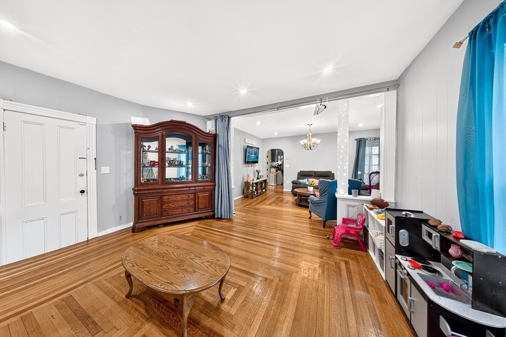 40 Lincoln Ave