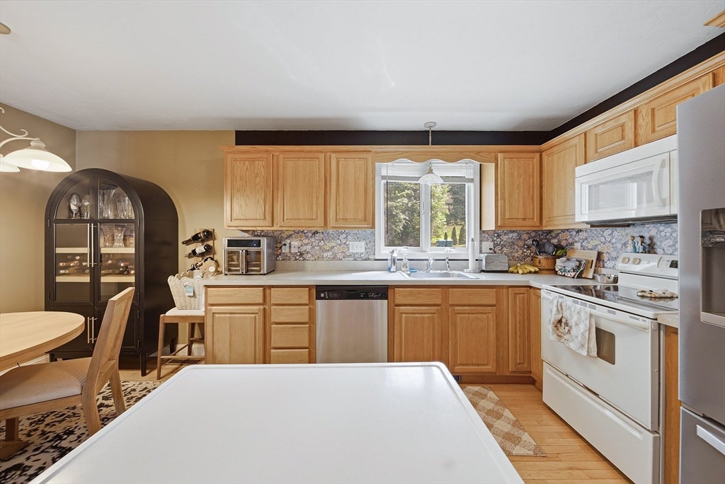 48 Arthur Dr #48, Northbridge, MA, 48 Arthur Dr #48, Northbridge, MA Photo #10