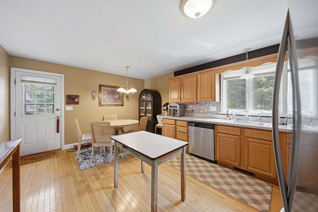 48 Arthur Dr #48, Northbridge, MA, 48 Arthur Dr #48, Northbridge, MA Photo #9