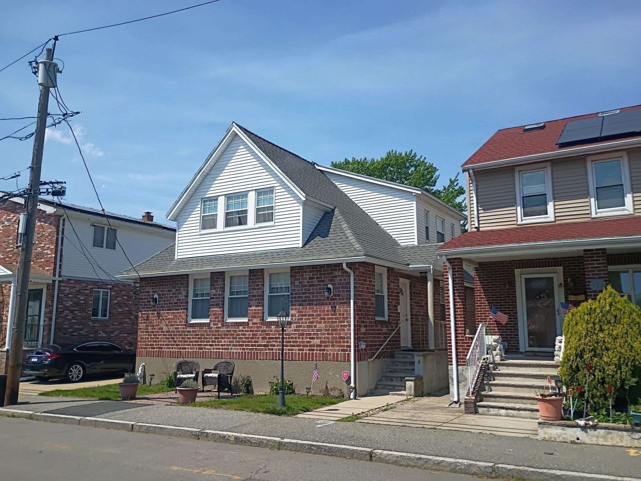 19 John Ave