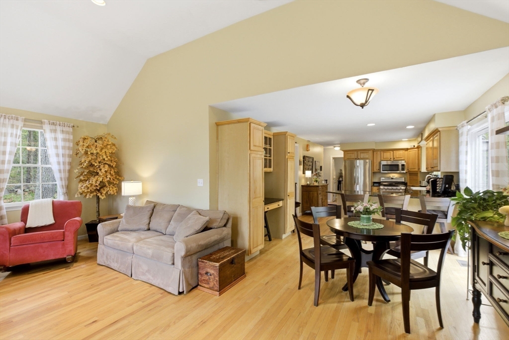 65 Locust St, Middleton, MA, 65 Locust St, Middleton, MA Photo #22
