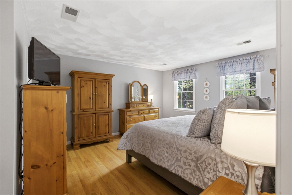 65 Locust St, Middleton, MA, 65 Locust St, Middleton, MA Photo #33