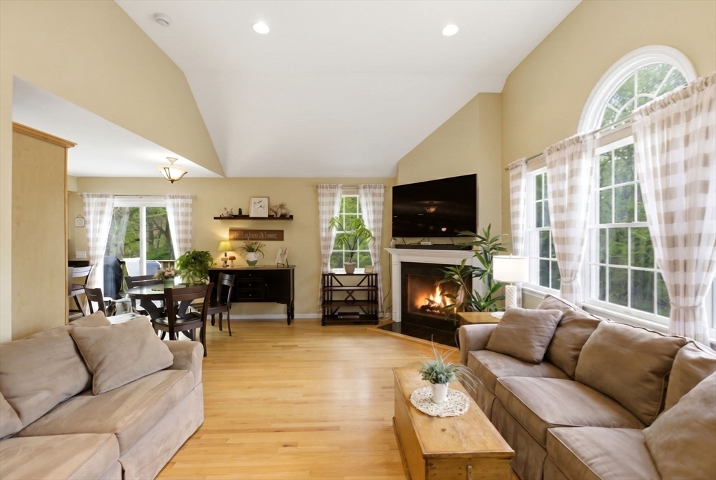 65 Locust St, Middleton, MA, 65 Locust St, Middleton, MA Photo #20