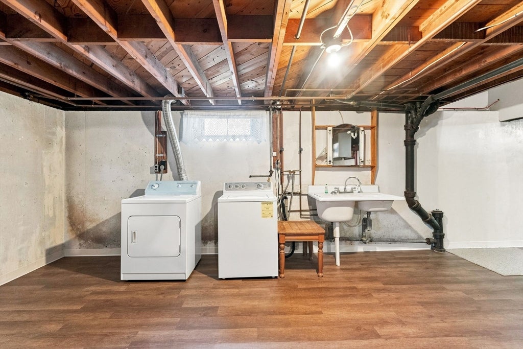74 Isabella Ave, Providence, RI Photo #12