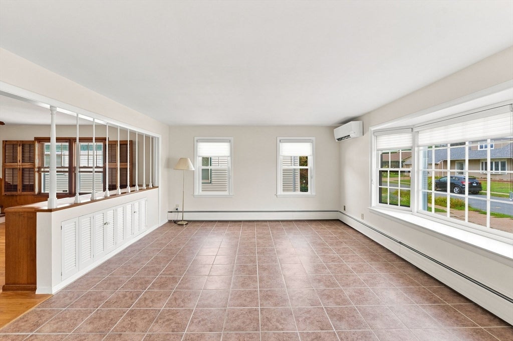 74 Isabella Ave, Providence, RI Photo #4