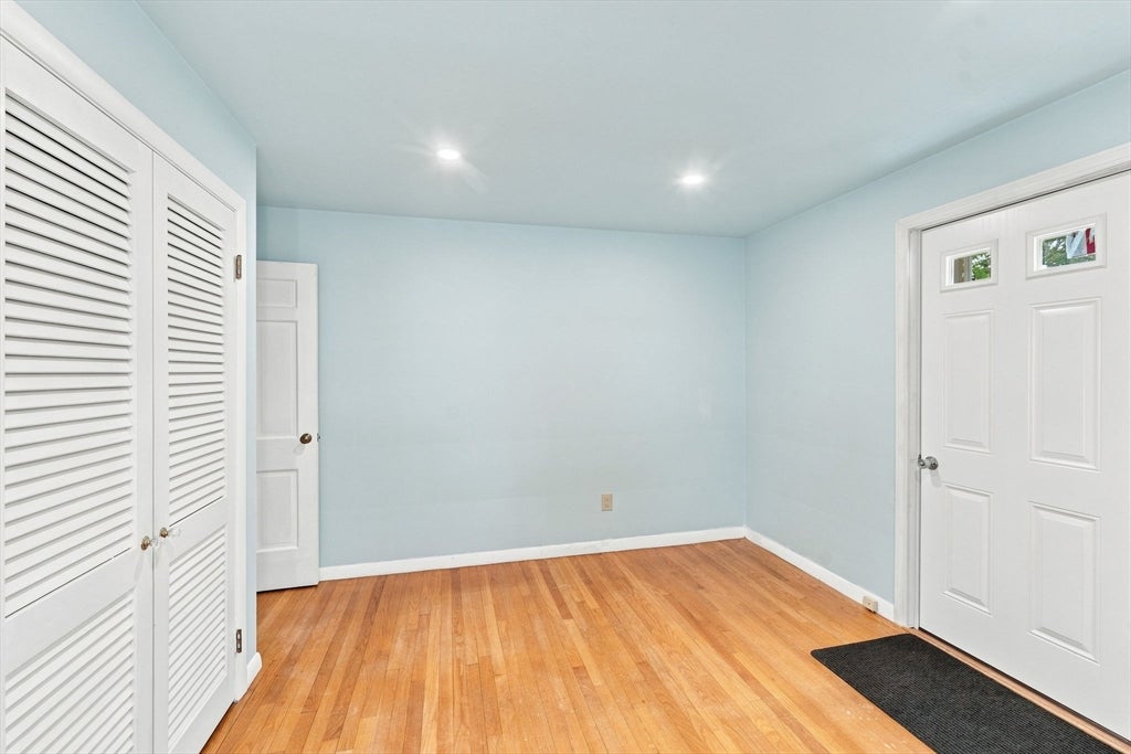 74 Isabella Ave, Providence, RI Photo #10