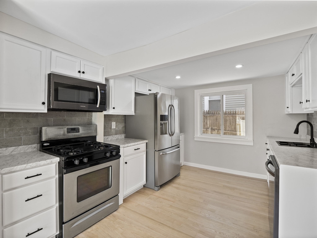 7 Annis St