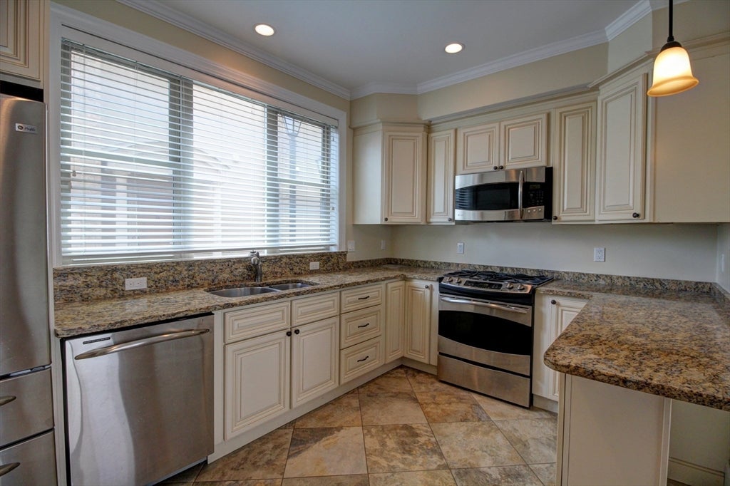 244 Adams St #2, Newton, MA, 244 Adams St #2, Newton, MA Photo #3