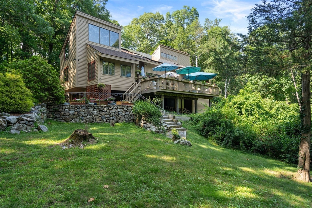 7 Hilltop Ln, Framingham, MA Photo #8