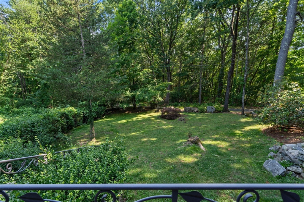 7 Hilltop Ln, Framingham, MA Photo #9