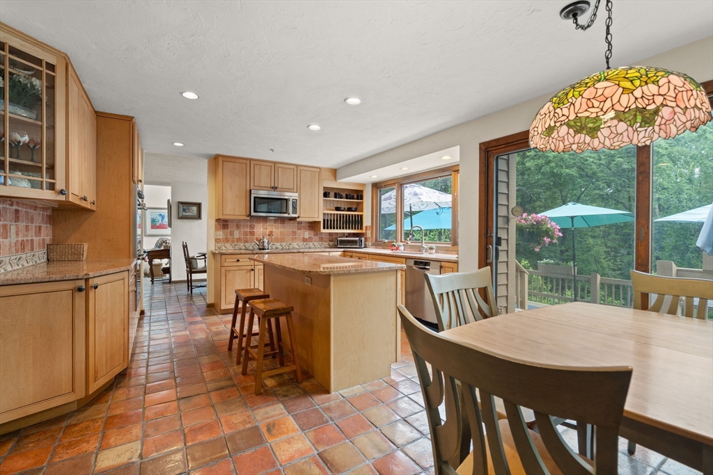 7 Hilltop Ln, Framingham, MA Photo #20