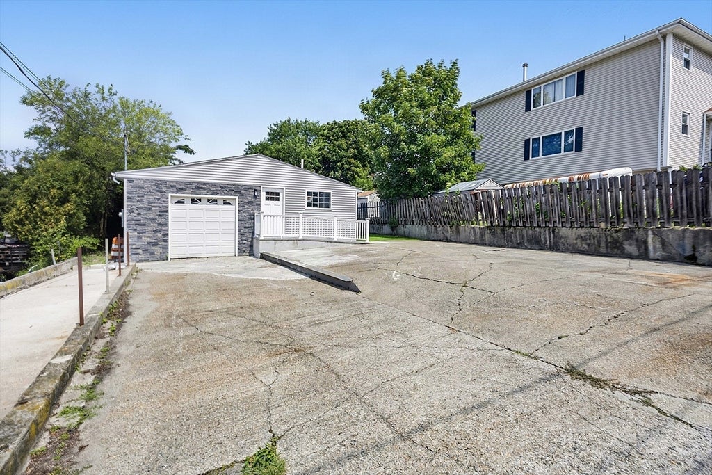 24 Emerson St
