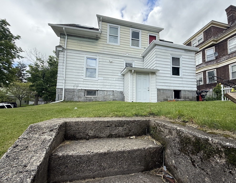 12 Stoneland Rd