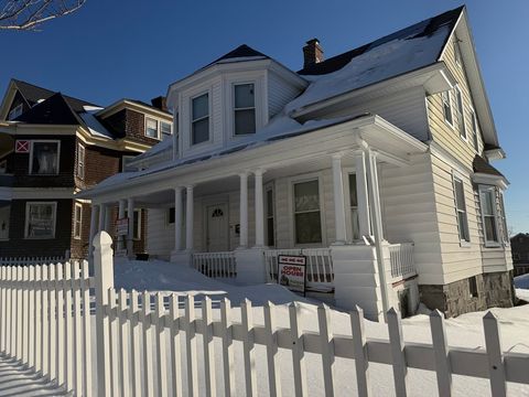 12 Stoneland Rd Worcester MA 01603