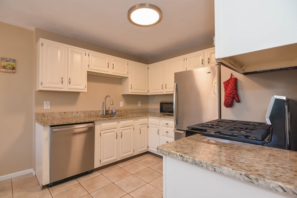 132 Farrwood Dr 132