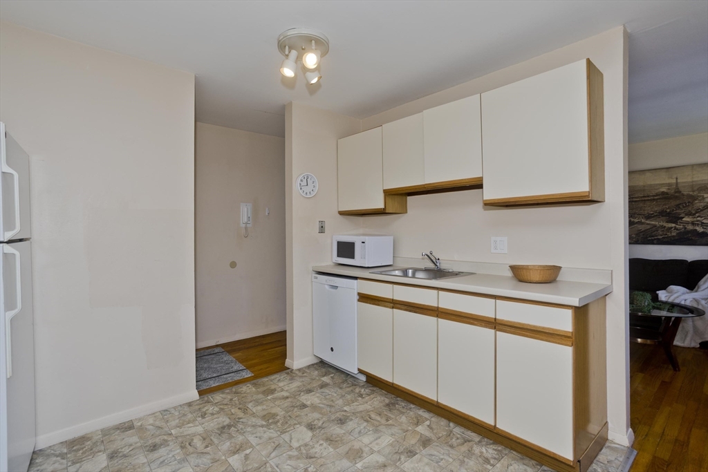 34 Regency Park Dr 34