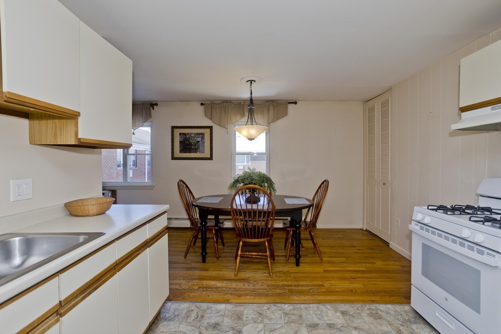 34 Regency Park Dr 34