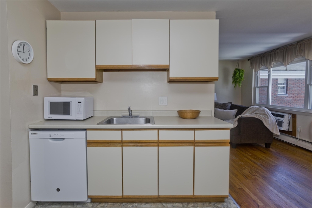 34 Regency Park Dr 34