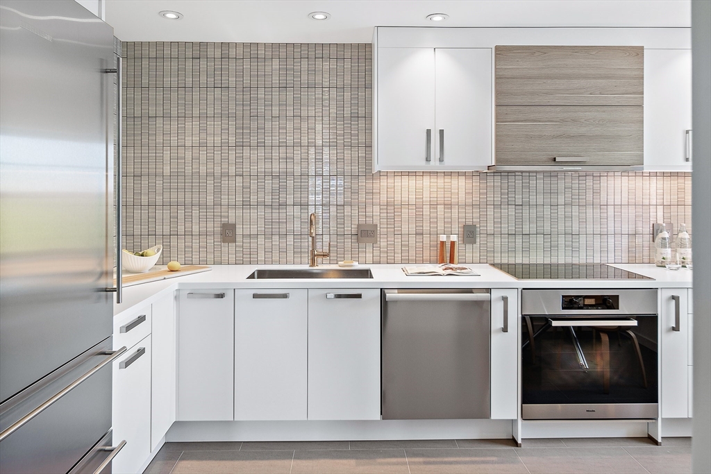 456 Belmont Street #10