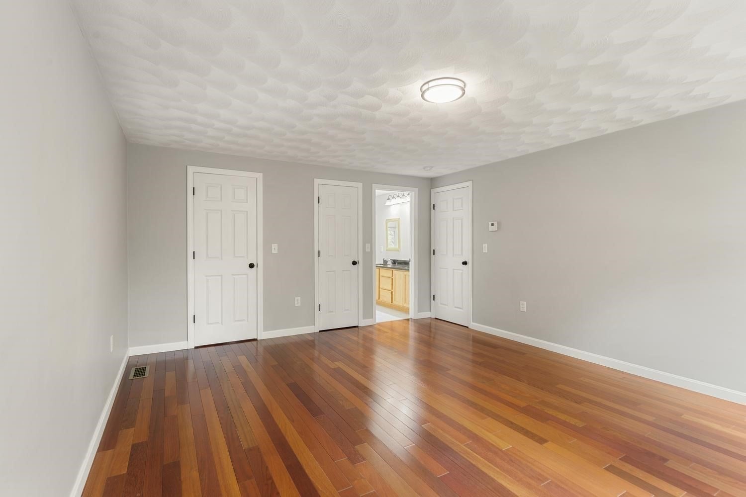 30 Lowe St, Tewksbury, MA, 30 Lowe St, Tewksbury, MA Photo #19