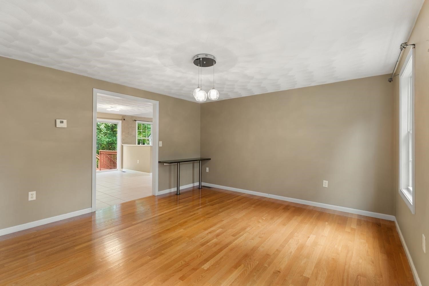 30 Lowe St, Tewksbury, MA, 30 Lowe St, Tewksbury, MA Photo #5