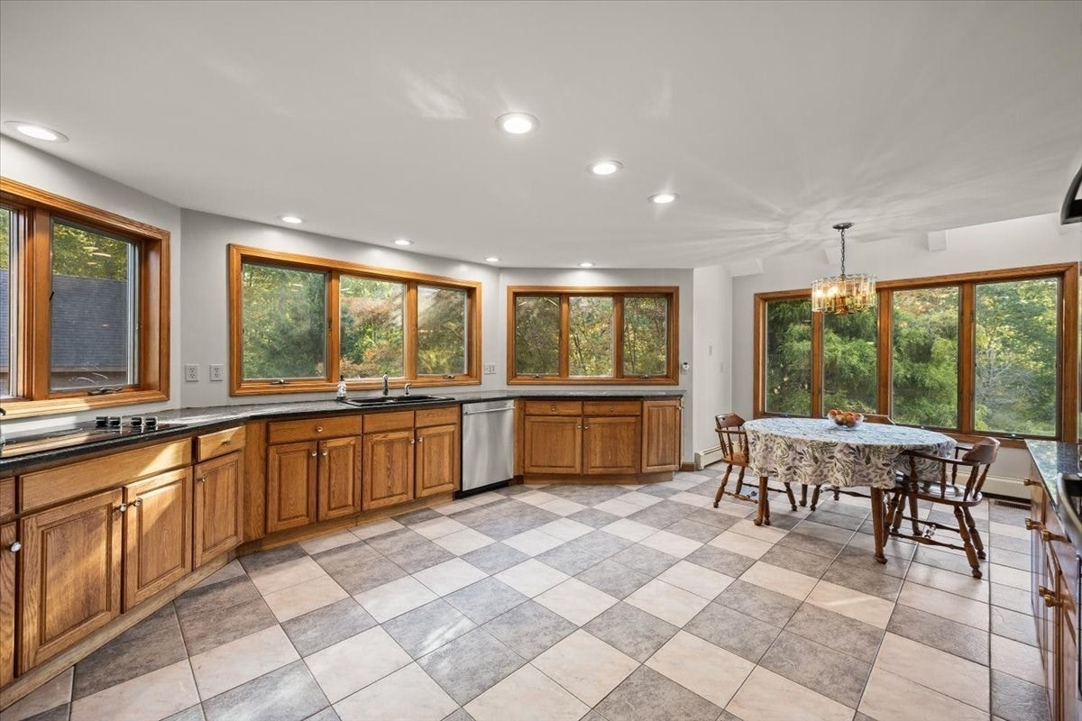 38 Purchase St, Rehoboth, MA, 38 Purchase St, Rehoboth, MA Photo #16