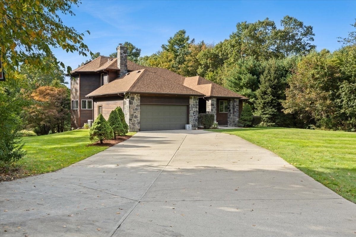 38 Purchase St, Rehoboth, MA, 38 Purchase St, Rehoboth, MA Photo #3