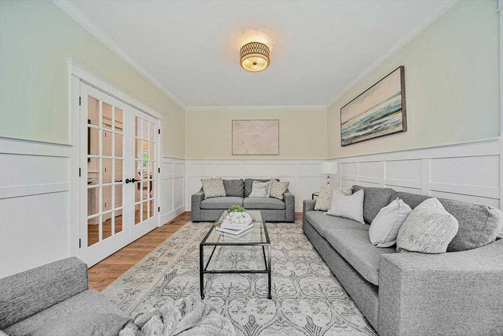 Needham, Massachusetts 02492, United States, 6 Bedrooms Bedrooms, ,7 BathroomsBathrooms,Residential,Active,130471